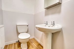 Ensuite- click for photo gallery